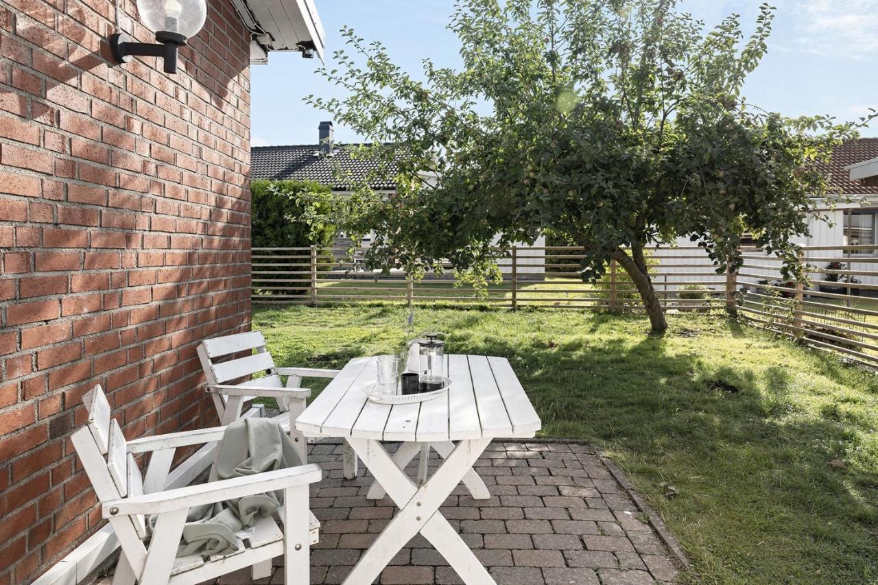 Harlig Villa I Savedalen 10 Min Till Goteborg Luaran gambar